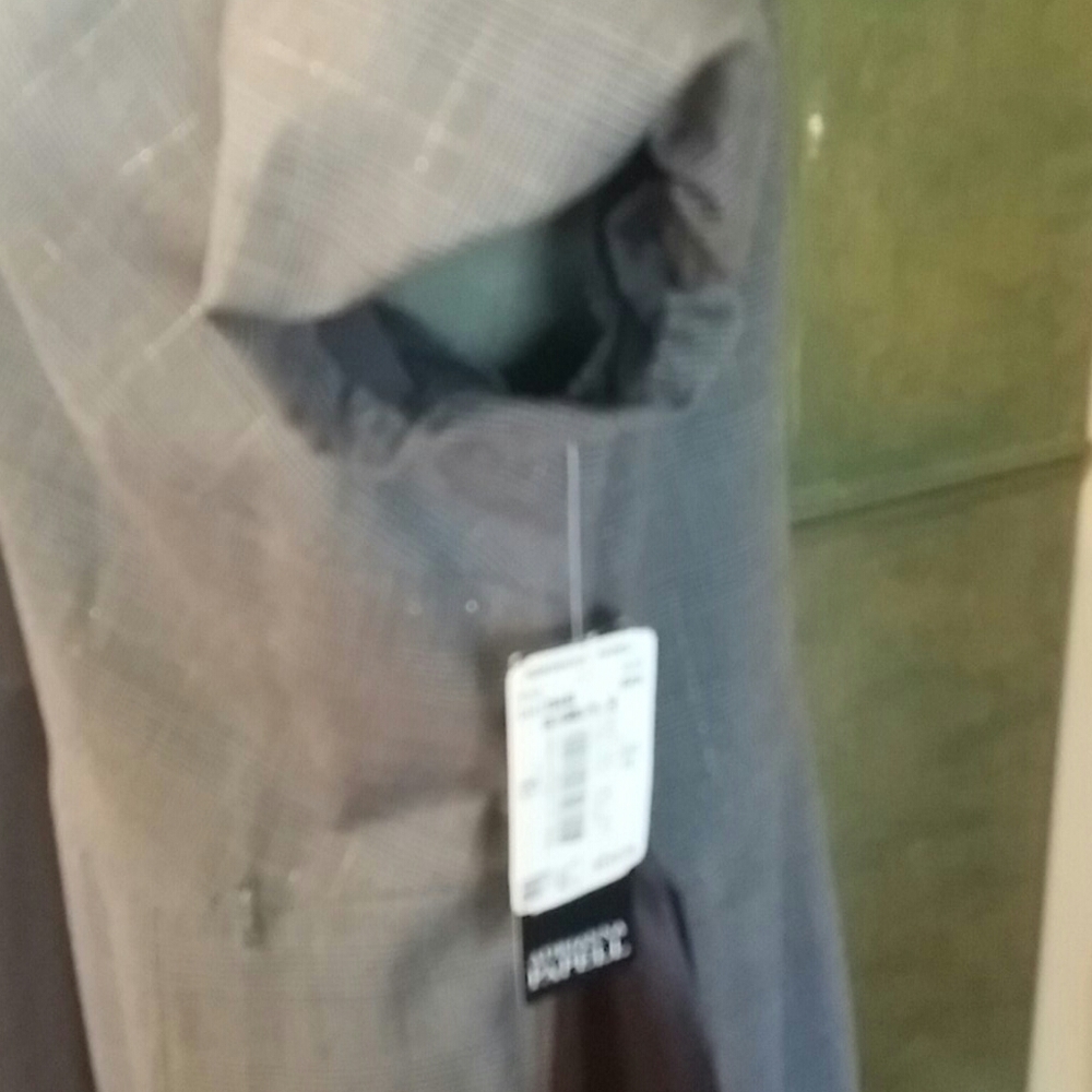 Women's Dress - Picture 4 of 6